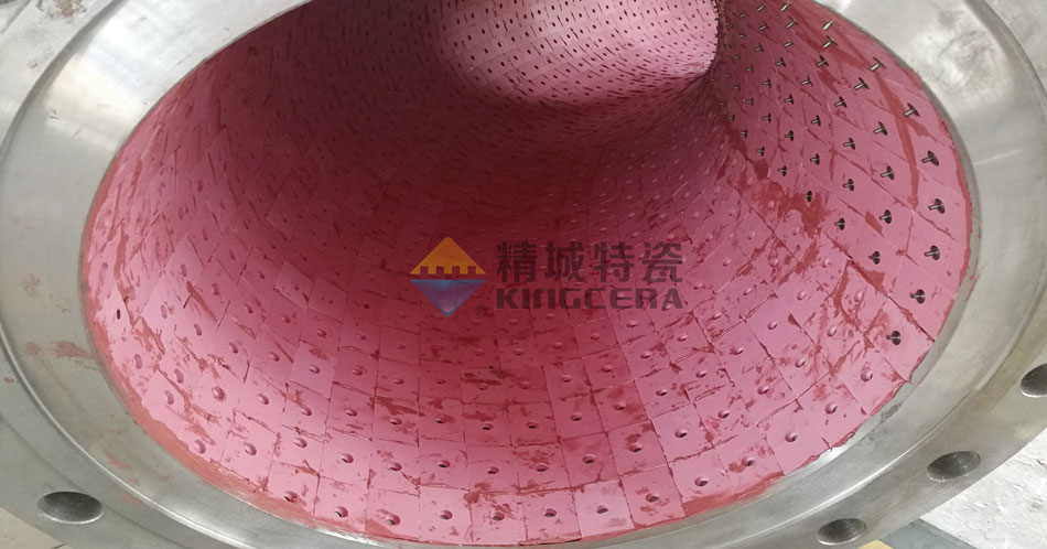 內襯耐磨陶瓷管道的陶瓷片容易脫落嗎？